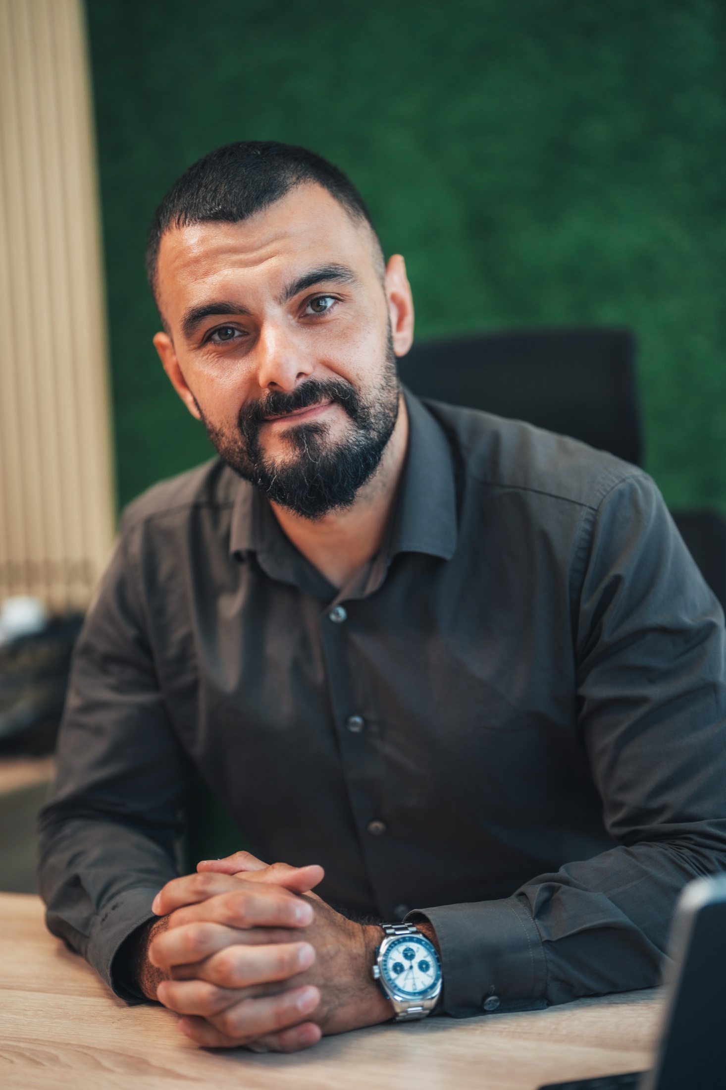 Момчил Кръстев в офиса на Primo+